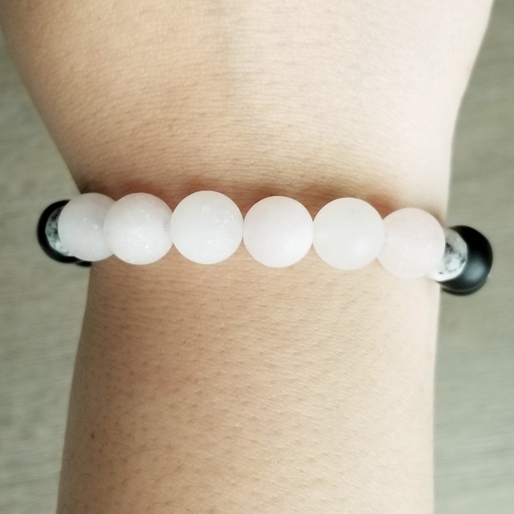 Onyx & Rose Quartz Gemstone Bracelet - Picture 7 of 8